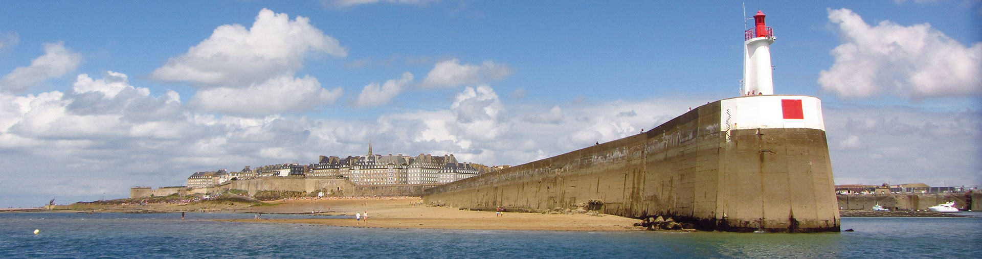 DU MONT-SAINT-MICHEL AUX PLAGES DU DÉBARQUEMENT - Quatrième image