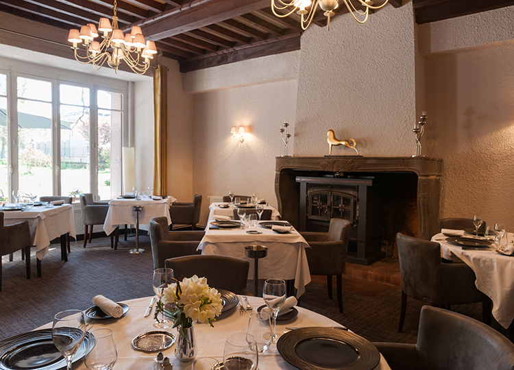 HÔTEL THE ORIGINALS LE CLOS ST ELOI , restaurant pour groupes à THIERS, circuitgroupes