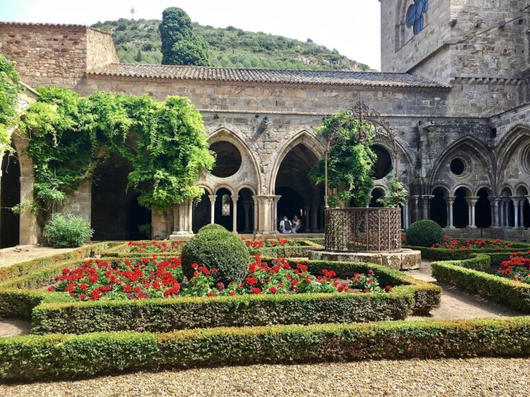 Jour I - Le canal du Midi & l’abbaye de Fontfroide