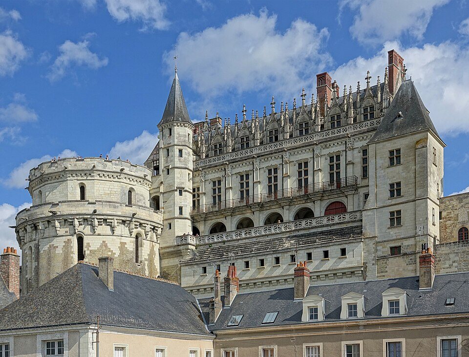 Der Königsbau und der Minimes-Turm des Schlosses Amboise