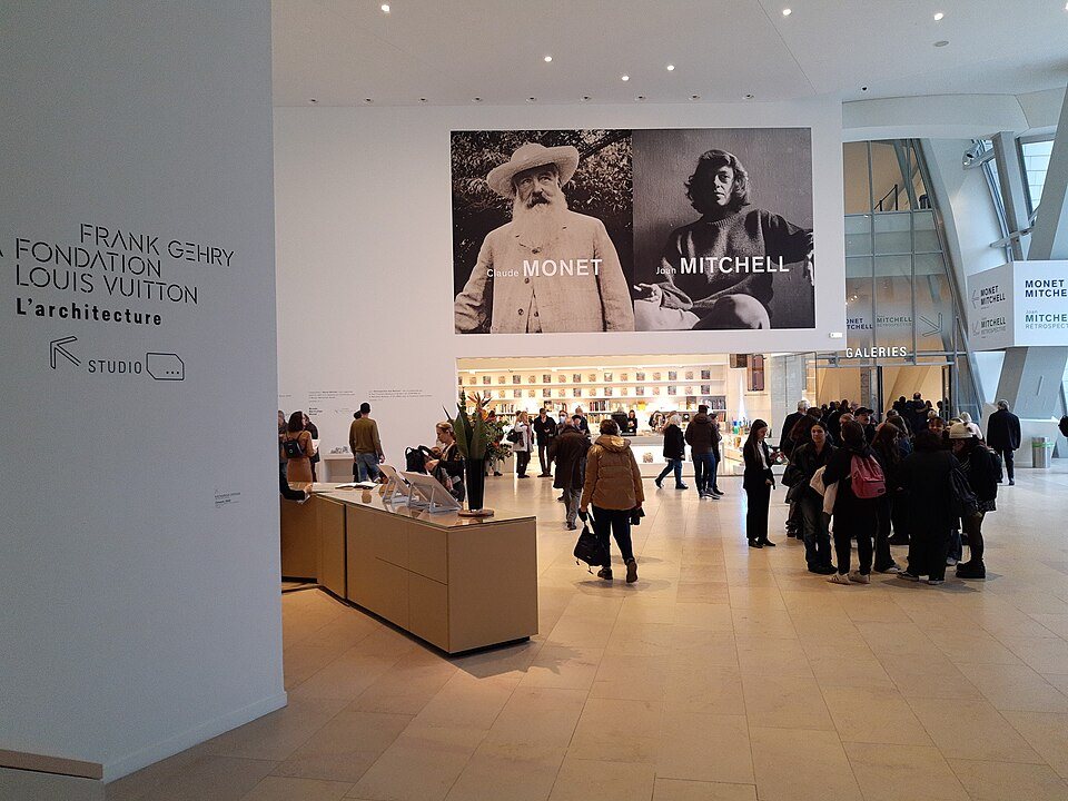 El vestíbulo de la Fundación Louis Vuitton