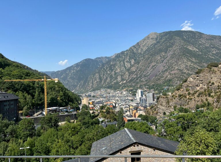 Day E - The 3 nations tour: the Principality
