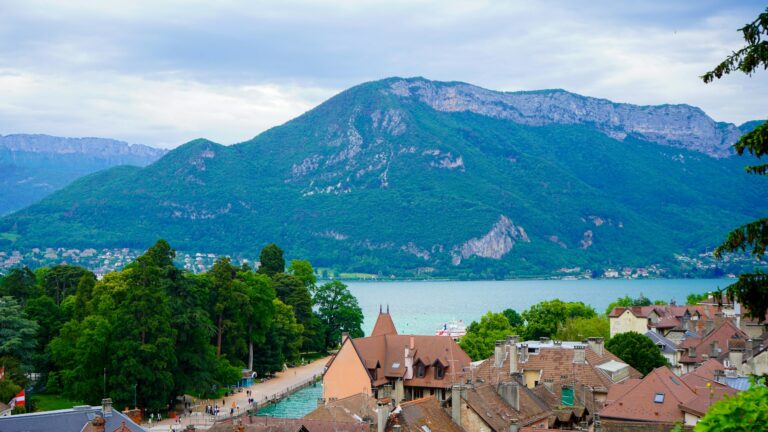 Jour B - Les gorges du Fier & Annecy