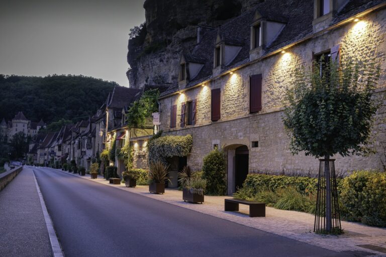 Giorno F - La bastide di Domme, il castello di Milandes & la crociera in gabare