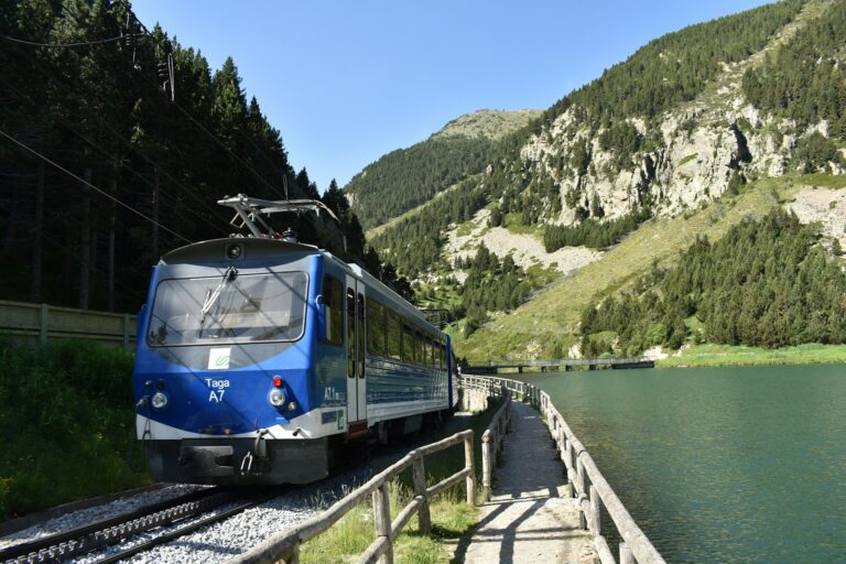 Tag C - Núria und der blaue Zahnradzug