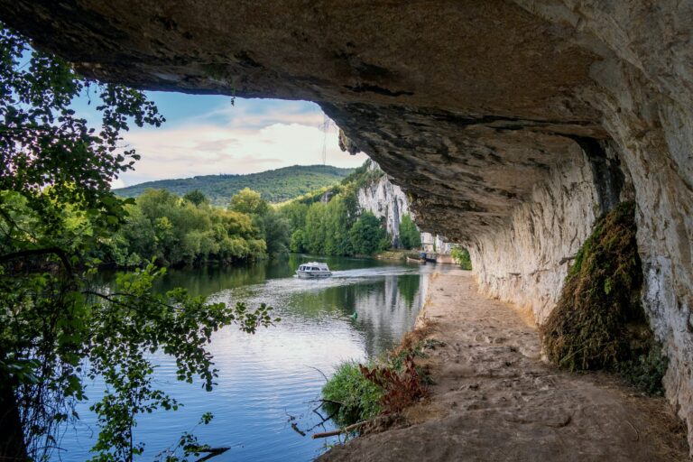 Giorno G - Le tre valli, Saint-Cirq-Lapopie & le grotte di Pech-Merle