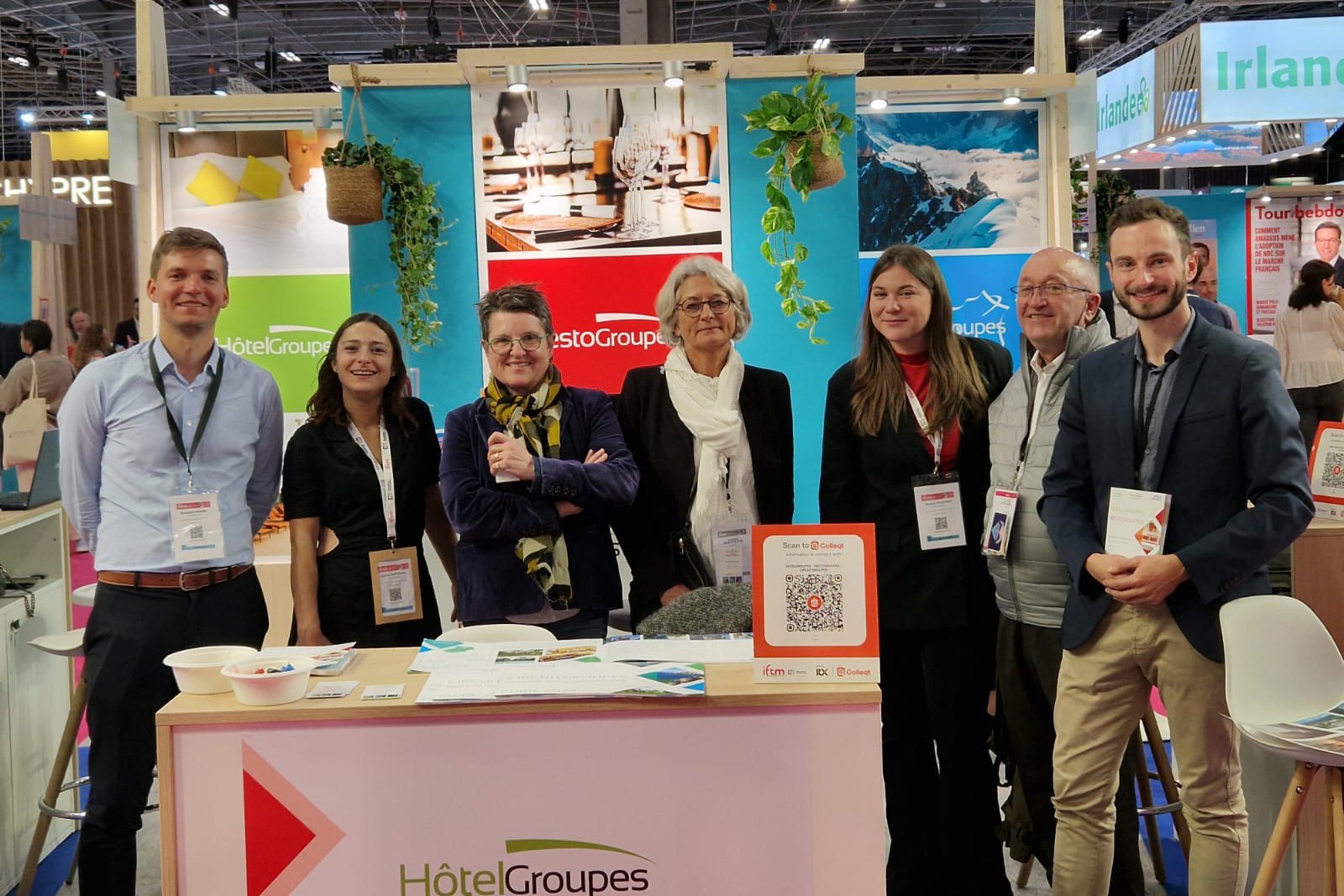 L'équipe CircuitGroupes, RestoGroupes et HôtelGroupes sur son stand de salon